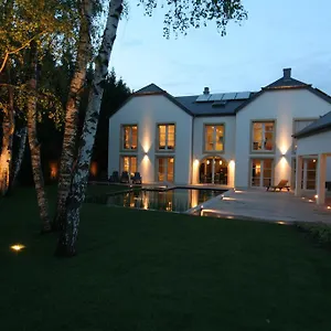 White Pearl , Müllerthal Luxemburg